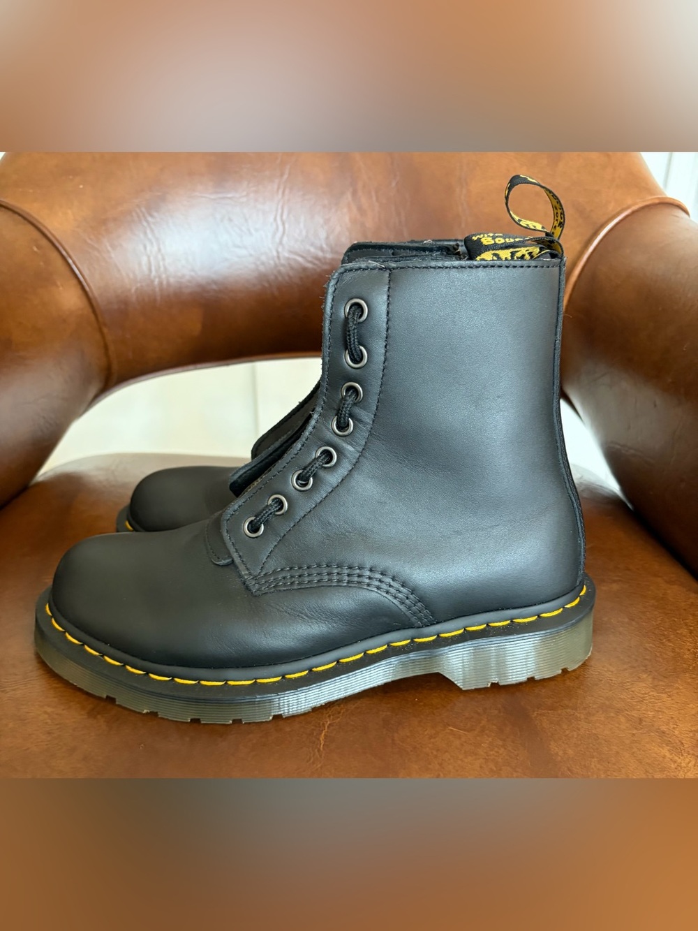 Dr. Martens 1460 Pascal Nappa Front Zip Black Leather Boots Women’s 8 / EU 39
